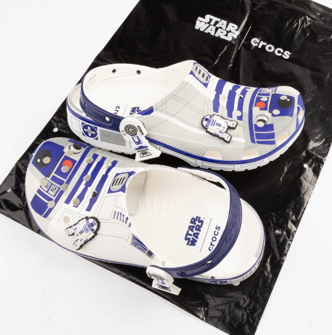 SNKR_TWITR tweet media