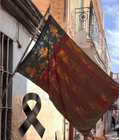 Ni olvidamos ni perdonamos.

Por todas las víctimas 🖤

#DANA #29DeOctubre