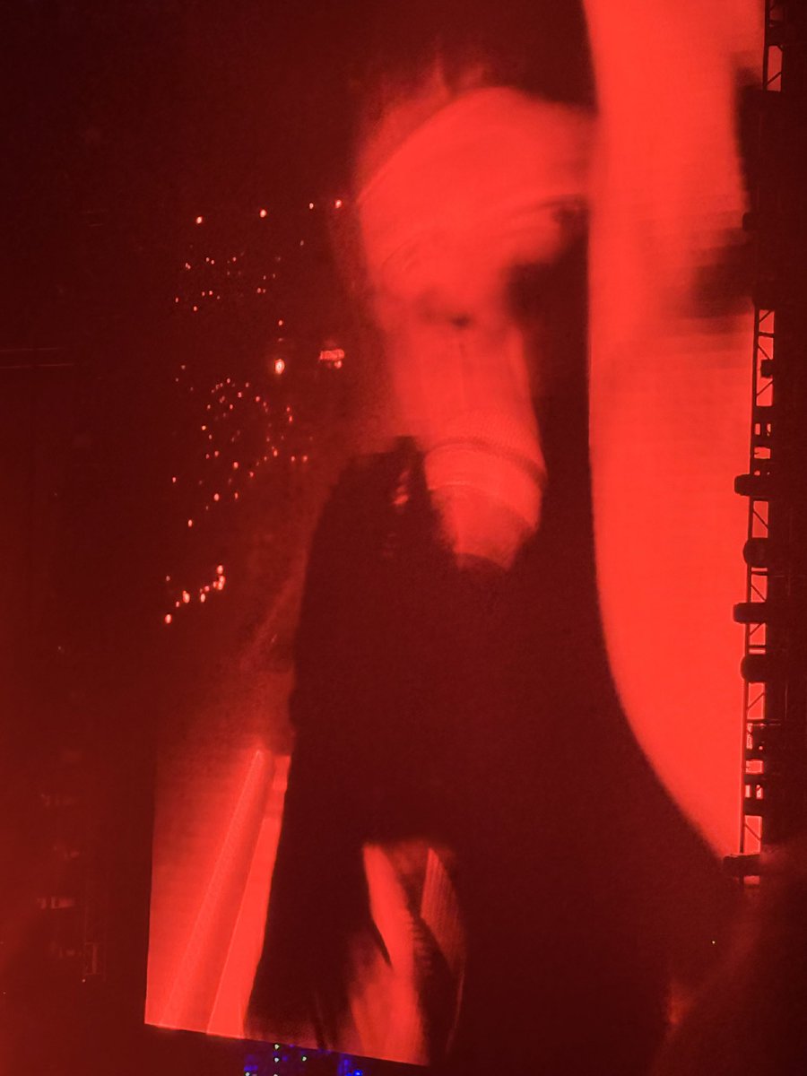 _wispxr's tweet photo. Had a fantastic time at #breachlan2 #twentyonepilots #breachtour https://t.co/4FeOkXHPrk