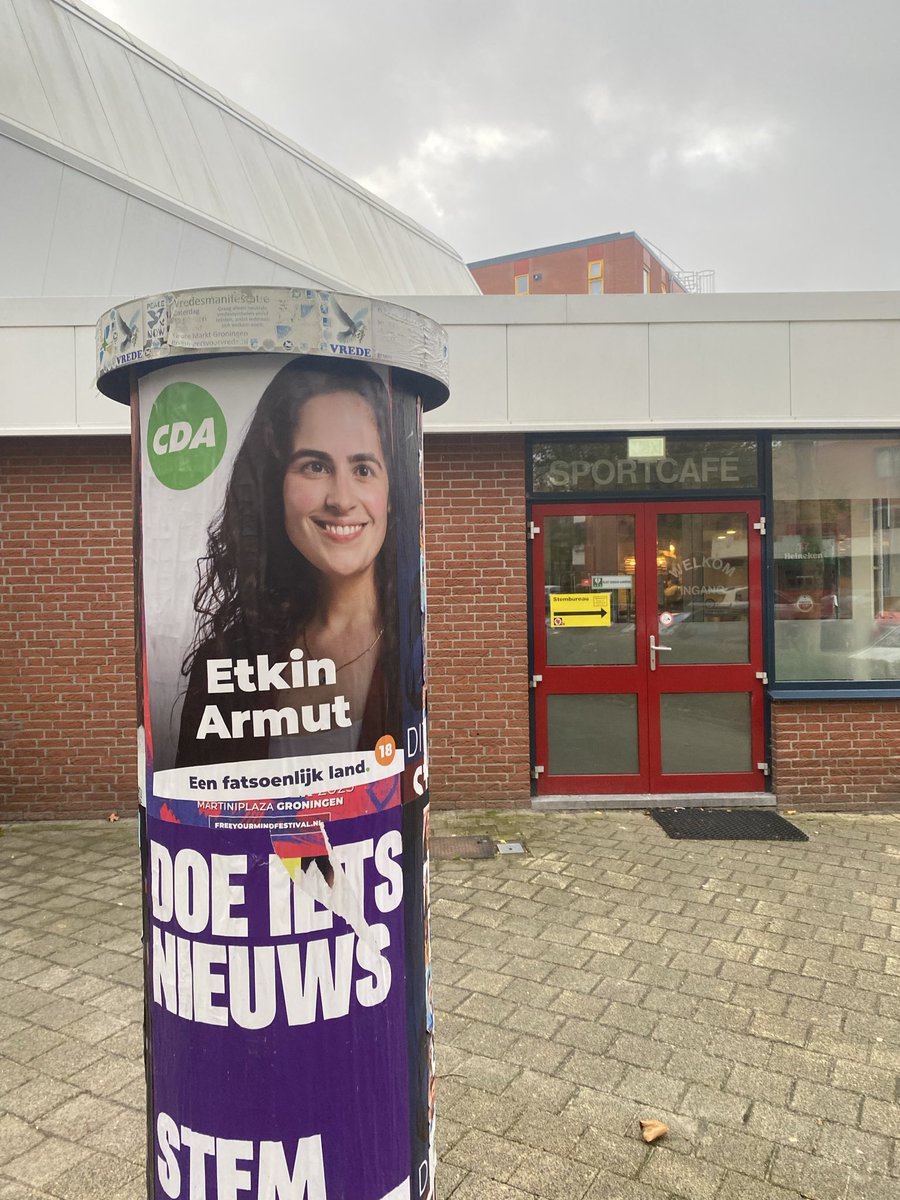 Het is tijd dat de politiek weer normaal gaat doen en de problemen van mensen thuis gaat oplossen. Ik ben klaar met het geruzie en kies voor de verbinding van het <a href="/cdavandaag/">CDA</a>.

En dan stem ik natuurlijk op mijn fantastische collega in de raad <a href="/etkinarmut/">Etkin Armut</a>. #ikstemCDA