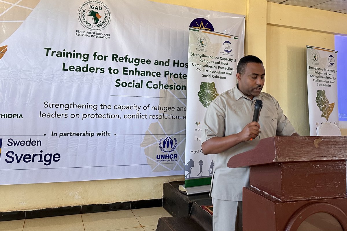IGADHealthS's tweet image. #Ongoing | Strengthening Protection and Social Cohesion in Assosa, Ethiopia 🇪🇹

The @IGADsecretariat in collaboration with @RRSEthiopia is conducting a #3days training program for refugee and host community leaders aimed at enhancing protection and promoting social cohesion in