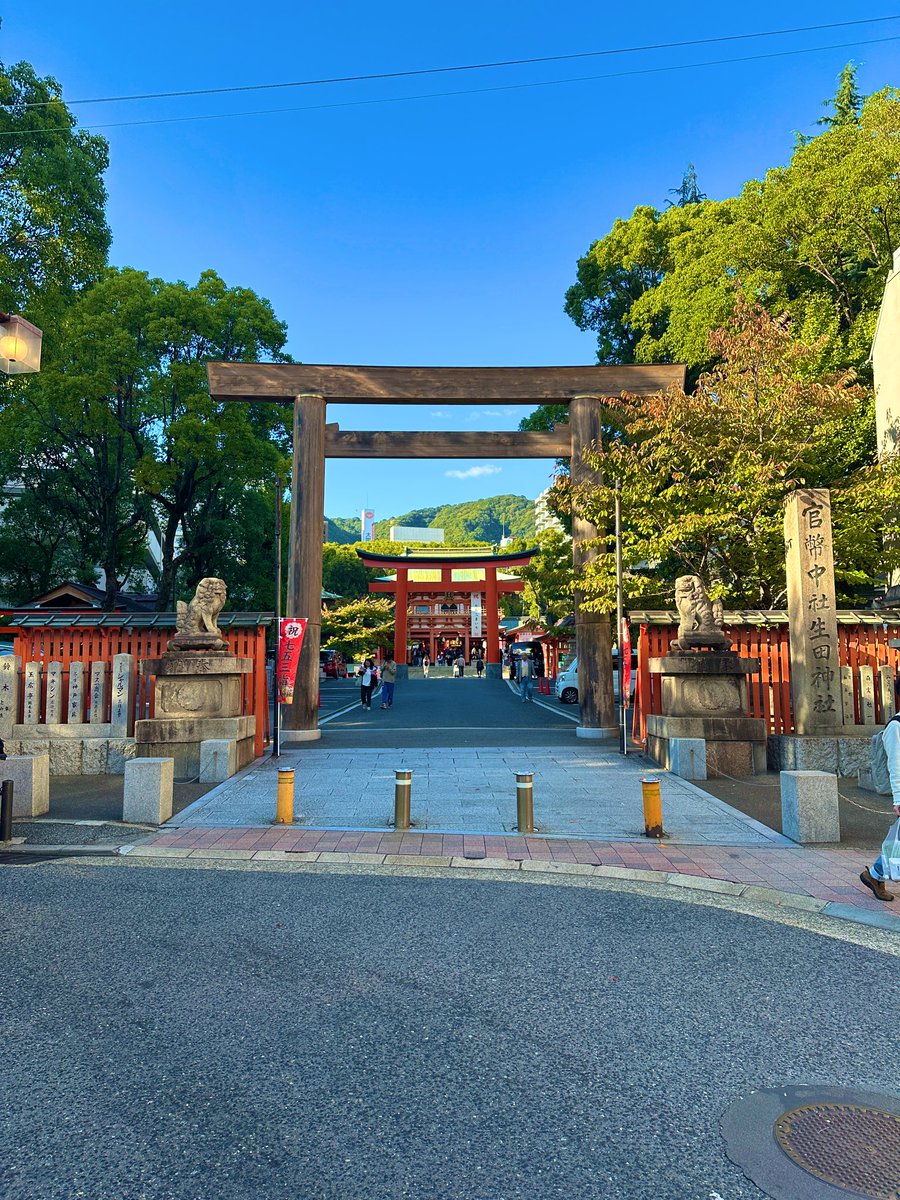 ohhoblogger's tweet photo. 生田神社に来た
ああ神よ https://t.co/Bn1ncwK9CS