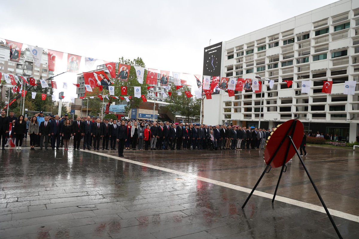 CanselTuncer's tweet photo. Cumhuriyetimizin 102. yıl dönümünü büyük bir gurur, coşku ve umutla kutluyoruz.
Ulu önderimiz Atatürk başta olmak üzere, bizlere bu aziz vatanı ve Cumhuriyeti armağan eden tüm kahramanlarımızı saygı, minnet ve rahmetle anıyoruz.
29 Ekim Cumhuriyet Bayramımız kutlu olsun! https://t.co/58HfM3b8FY