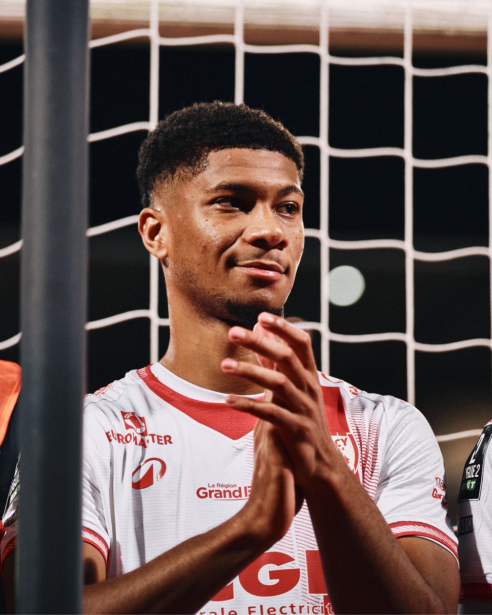 asnlofficiel's tweet photo. Une belle soirée à la maison 🤩❤️🤍

#ASNLSCB #Ligue2BKT https://t.co/UqKatp4DrN
