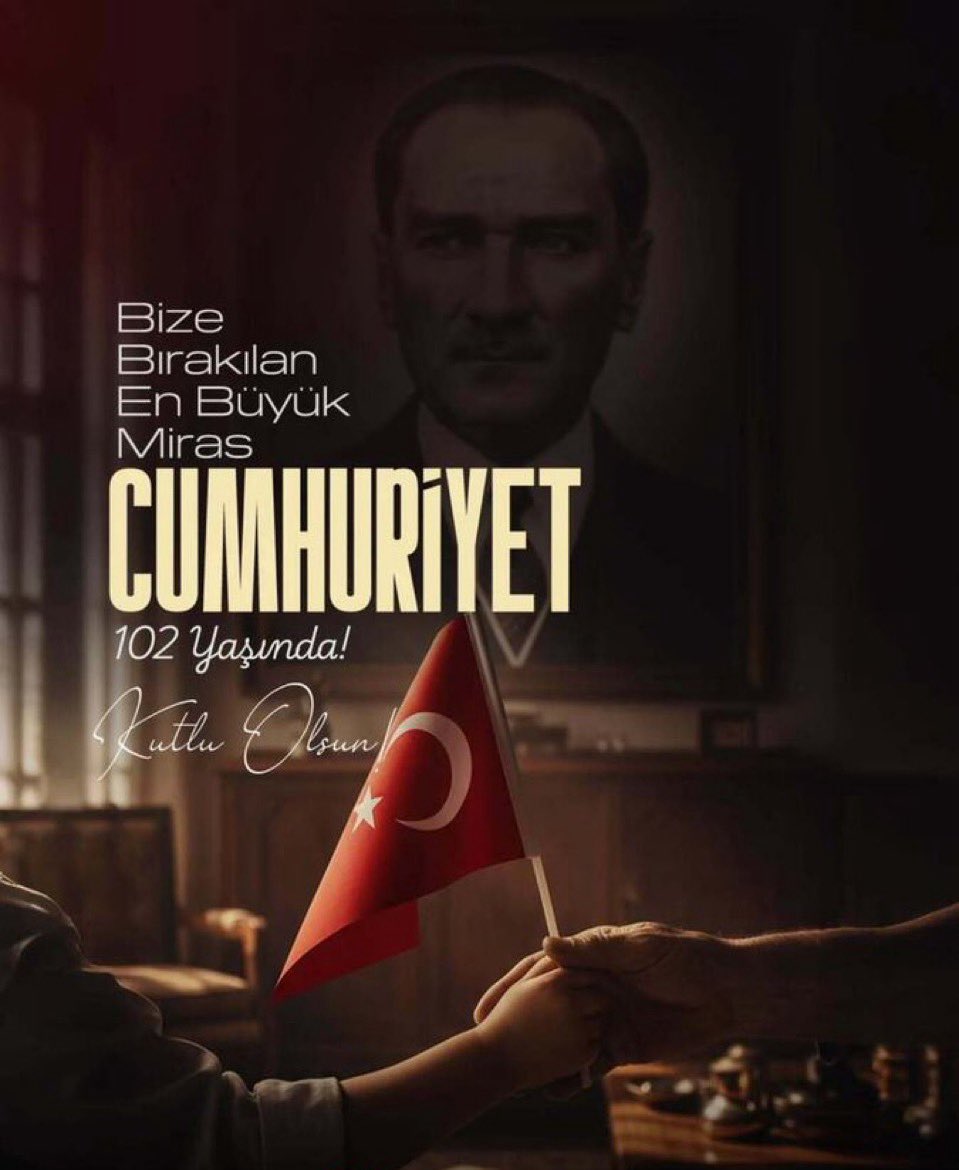 Cumhuriyet Bayramımız kutlu olsun 🇹🇷🇹🇷🇹🇷.. İlelebet Cumhuriyet..
#29EkimCumhuriyetBayramı