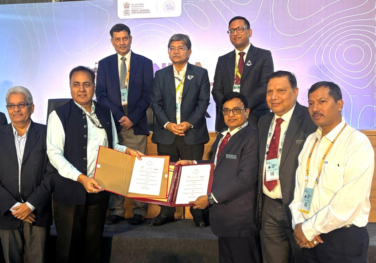 RailAnalysis's tweet image. #DMRC, #BEML, #DPA and #UMEANDUS ink #MoU to develop an Enhanced #Freight Transport System

Read more: railanalysis.in/rail-news/dmrc…

@OfficialDMRC 

#DelhiMetro #DeendayalPort #UMEANDUS #eFTS #Technology #Logistics #Sustainabledevelopment #AI #IoT #Cargohandlingsolutions #Railanalysis
