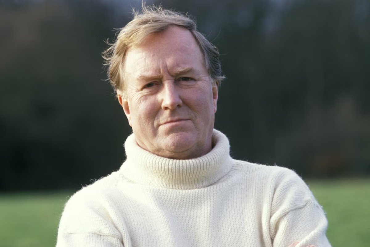 daveainsworth63's tweet image. Remembering the great English actor Robert Hardy (Timothy Hardy) who was born on this day in 1925. He died in 2017. #RobertHardy #ElizabethR #AllCreaturesGreatAndSmall #ChurchillTheWildernessYears #TheShootingParty #EdwardVII #LittleDorrit #Margaret #BomberHarris #InspectorMorse