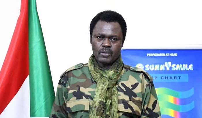 الإنتهازية في أبهى صورة ..

اعلن الجيش انسحابه من مدينة الفاشر لتقديرات عسكرية ، وفي ذات الوقت تم تداول بعض الأخبار الغير مؤكدة و مفادها أنه تم تنسيق بين الجيش والدعم السريع على انسحاب الأول مقابل السماح بخروج قيادات المشتركة والجيش .
 وبالرغم من محاولات نشر اخبار اغتيال بعض