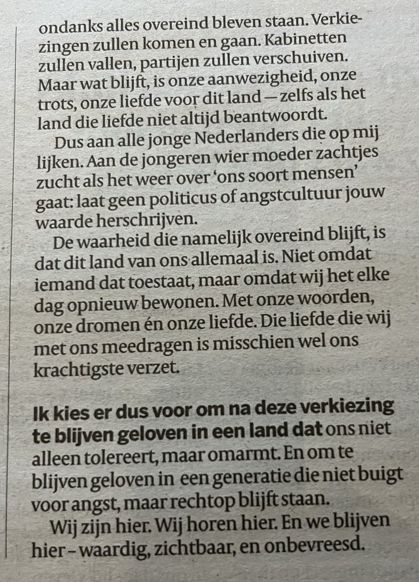 SchaapmanKarina's tweet photo. Vandaag. @volkskrant Yasmina Ahamiane. Zo goed dat jonge mensen zoals zij met een migratieachtergrond die ondanks alle aanvallen op wie ze zijn en de ontmenselijking waarmee ze te maken krijgen overeind blijven staan en veerkracht tonen. ❤️ https://t.co/fJnNd6xVia