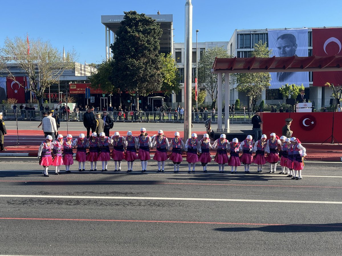 Cumhuriyetimizin doğum günü kutlu olsun 🇹🇷 🇹🇷 🇹🇷