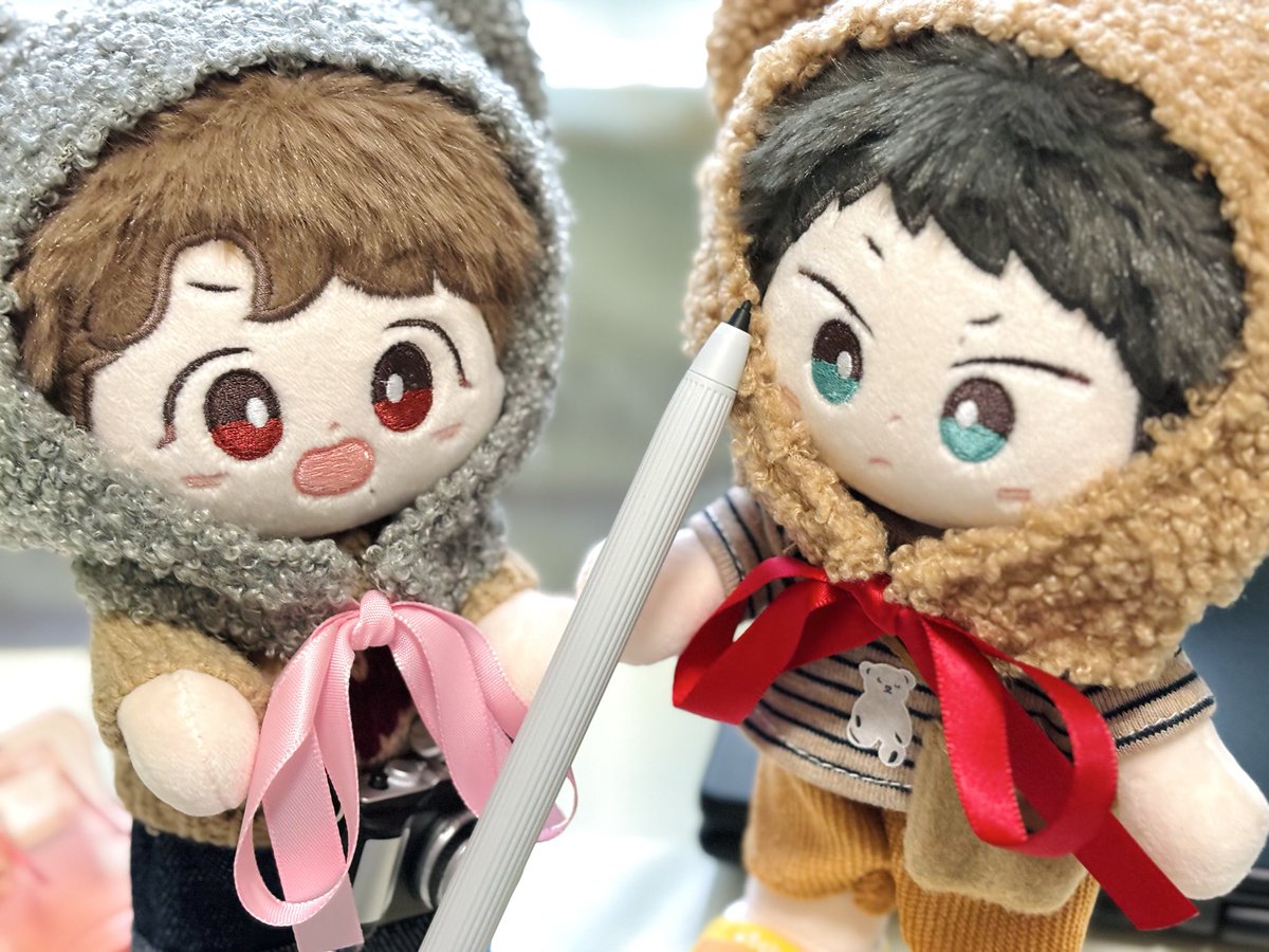 deepseabed's tweet image. brokendrawさんのpdfをさっそくダウンロードさせていただいた。ビデオよりエクササイズが増えてて箱のところでヒーヒーいって、ぬいさんに応援されてる。練習じゃなくて本番を優先しろって書いてあったよ。はは（乾いた笑い）。趣味絵も描いてはいるのよ。
#日々描く #drawing