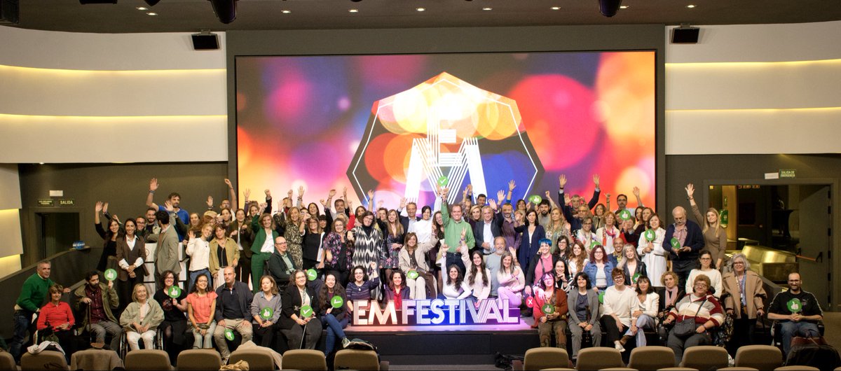 😍👏🤟Muchas gracias EMfestivaler@s por compartir ciencia con empatía, por aportar y disfrutar! 
Tejiendo la red de la #esclerosismúltiple 
🙏🙏🙏 Muchas gracias ponentes 💯 y a <a href="/FundacionEMM/">Fundación EM Madrid</a> <a href="/SanofiES/">Sanofi España</a> <a href="/FundacionAreces/">FundaciónRamónAreces</a> Carmen Valls <a href="/Marfert/">Marta Fernández Rivera</a> y equipazo por hacerlo posible!