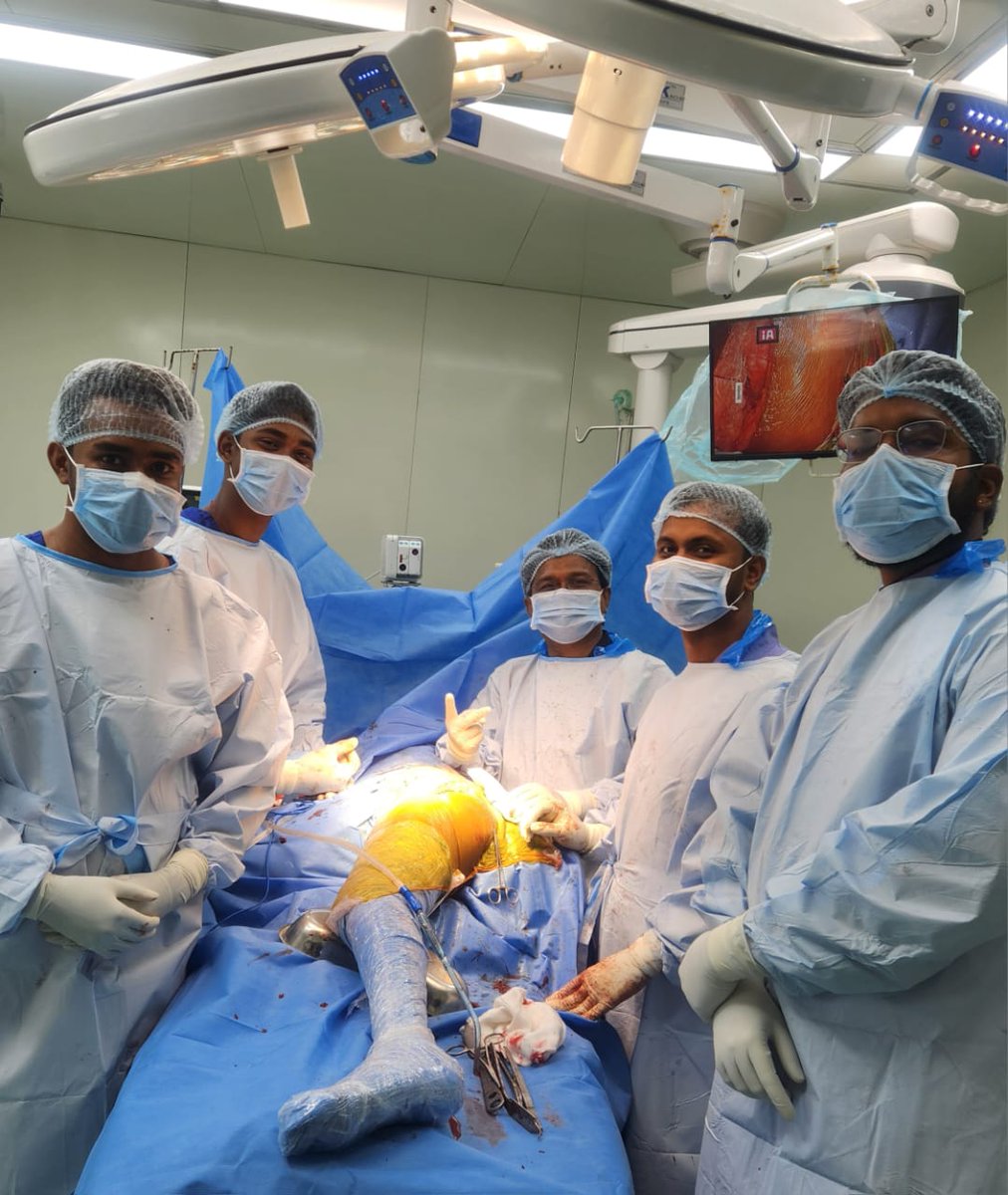 FmmchBalasore's tweet photo. 🌻👏Congratulations the Orthopedic Dept. & the OT Team. Another feather of success has been added in the annals of the history of #FMMCH. Successfully after 4hrs of tireless effort Total Hip Replacement case was done.
Kudos to the Team lead by HOD Asso. prof. Dr S K Parida 🙏 https://t.co/hwzgX2pJ0v