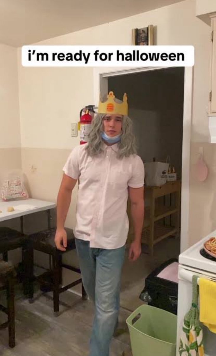 𝔹𝕒𝕤𝕖𝕕 𝔹𝕒𝕤𝕤𝕖🥇 (@basedbasse) on Twitter photo 