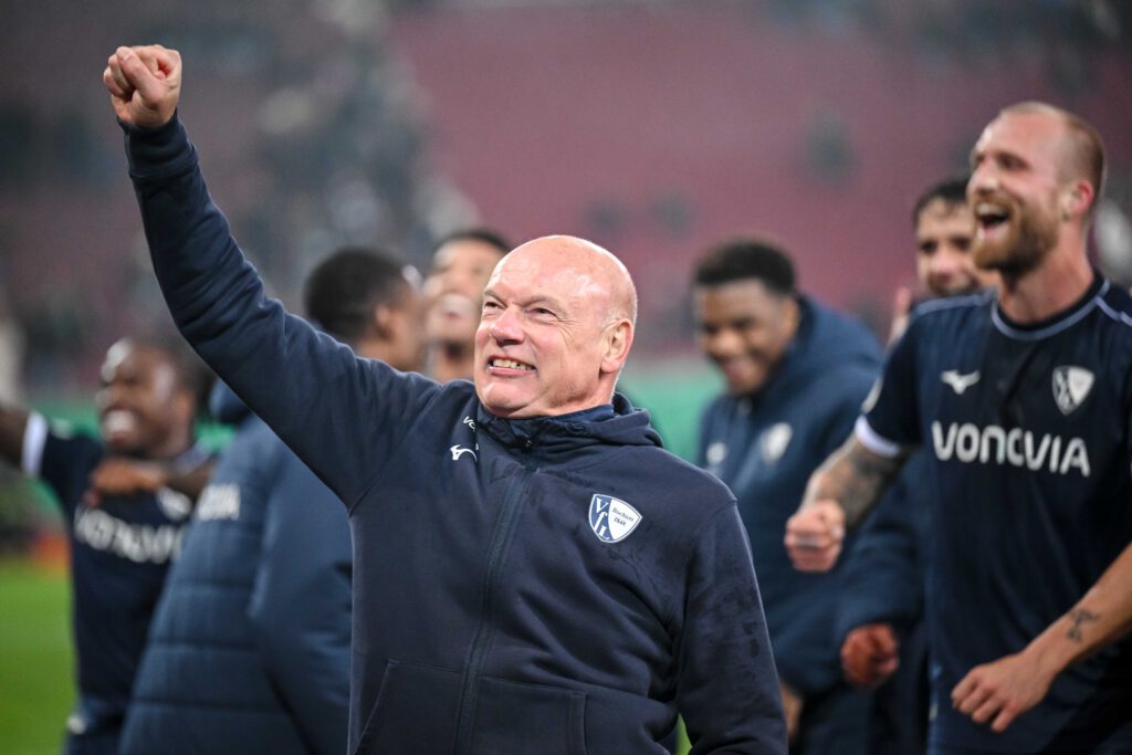 Endlich macht der Fußball des VfL Bochum wieder Spaß. Der Sieg gegen Augsburg im DFB-Pokal hellt die Stimmung weiter auf und zeigt: Uwe Rösler hat erstaunlich schnell ein funktionierendes Team entwickelt! Mein Bericht 👇🏼

vfl-magazin.de/augsburg-bochu…