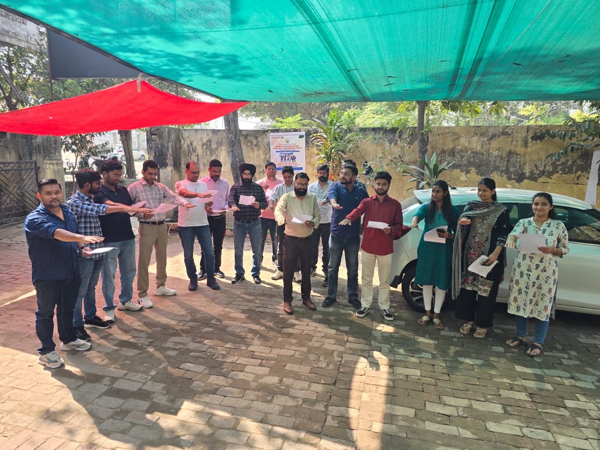 भारतीय खाद्य निगम, मंडल कार्यालय कपूरथला में दिनांक 28.10.2025 को नशा मुक्त भारत अभियान के अंतर्गत कार्यालय के अधिकारियों एवं कर्मचारियों द्वारा नशा मुक्ति का दृढ़ संकल्प लिया गया।
#NMBA #NashaMuktBharatAbhiyaan