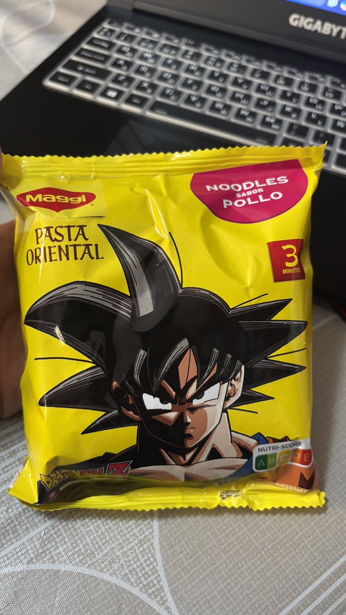 jromerisimo's tweet photo. A mi me pones a #Goku en la cosa más insana del planeta y te la compro.

#DragonBallZ #DragonBall #anime https://t.co/7S5YvnnRKK
