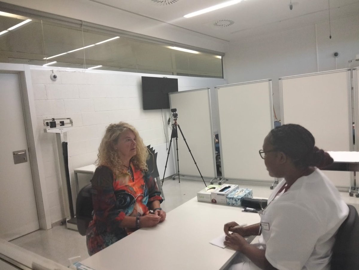 🎬 Comencen les activitats amb pacients simulats a Medicina URV! 👩‍⚕️👨‍⚕️

A  partir del 28 d’octubre, els estudiants del Grau de Medicina de la URV  inicien les activitats amb pacients simulats del primer quadrimestre del  curs.

<a href="/universitatURV/">Universitat Rovira i Virgili</a> <a href="/fundacioURV/">Fundació URV</a> <a href="/URVmedicina/">Facultat de Medicina i Ciències de la Salut</a>