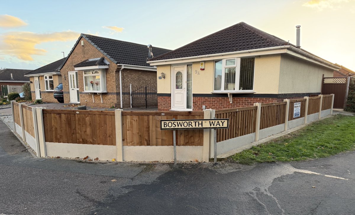 lefencing's tweet image. A nice 3ft high fence fitted in Long Eaton. We have thousands of products in stock. You can buy online at lefs.co.uk