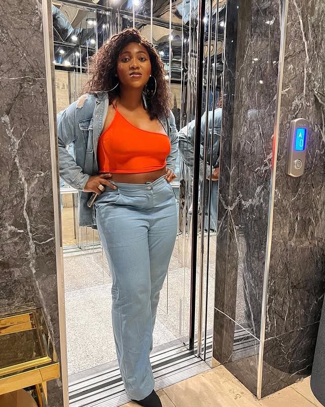 Olasunkanmi Rehanat Alonge, professionally known as Sunkanmi, an award winning artiste, producer and songwriter whose sound blends Soul, R&amp;B, and Afrobeat into captivating, inspirational compositions. <a href="/sunkanmimusic/">SUNKANMI</a>