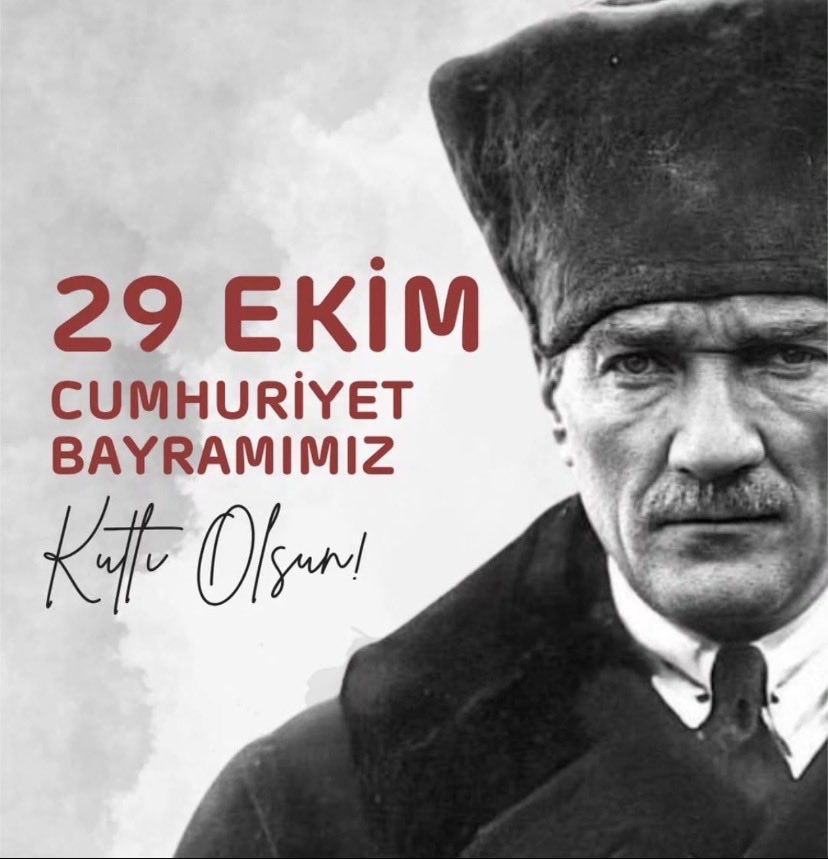 Başta Gazi Mustafa Kemal Atatürk ve silah arkadaşları olmak üzere, tüm aziz şehitlerimizi ve kahraman gazilerimizi minnet, rahmet ve saygıyla anıyoruz.

#29ekimcumhuriyetbayramı kutlu olsun.
🇹🇷🇹🇷🇹🇷🇹🇷🇹🇷🇹🇷