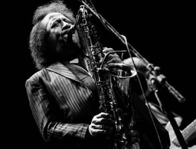 Antonio79B's tweet image. "A Pino Daniele lo prendemmo come bassista nei Napoli Centrale anche se non aveva neanche il basso. Glielo comprammo noi [...] lui ci aveva capiti, in una cosa eravamo uguali: la ricerca, la sperimentazione".

Addio al musicista #JamesSenese, aveva 80 anni.

#29ottobre.