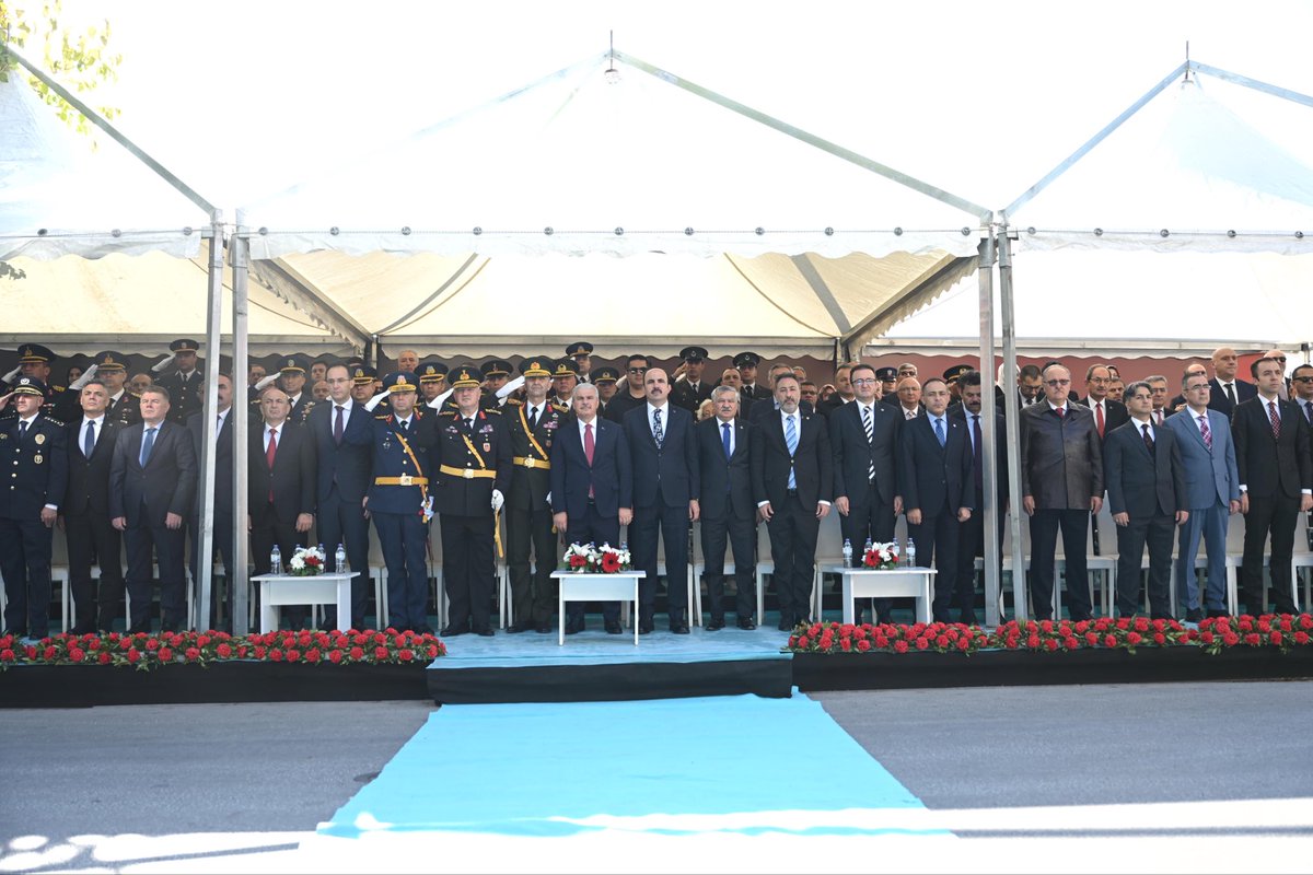 29 Ekim Cumhuriyet Bayramı’mız kutlu olsun. 🇹🇷

#29EkimCumhuriyetBayramı