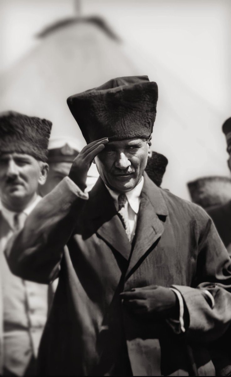 Cumhuriyet 102 yaşında!
Sonsuza dek yaşayacak… 🇹🇷

Gazi Mustafa Kemal Atatürk başta olmak üzere, Cumhuriyetimizi bizlere armağan eden tüm kahramanlarımızı saygı, minnet ve rahmetle anıyoruz.