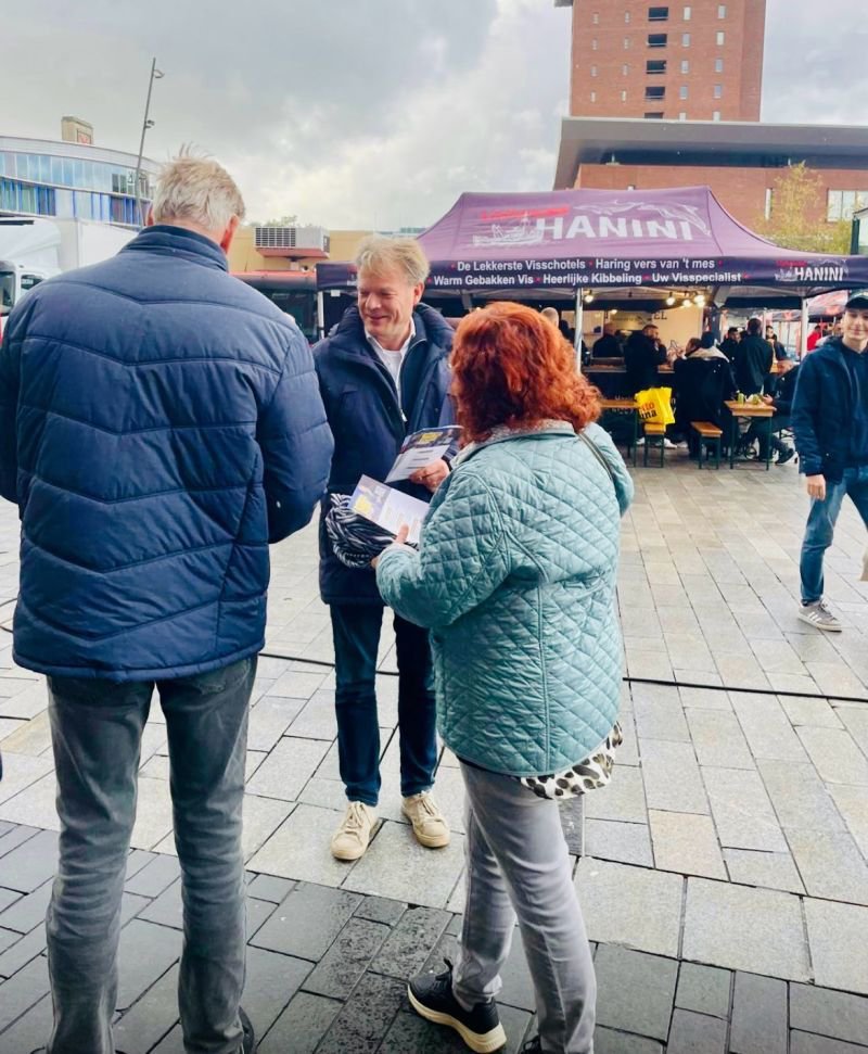 De verkiezingen vandaag zijn belangrijk: je kiest de 150 volksvertegenwoordigers die de regering controleren. Ook zullen die 150 volksvertegenwoordigers de regering samenstellen.

In de Tweede Kamer blijft een focus op goed bestuur, bestaanszekerheid, wonen en een verstandige