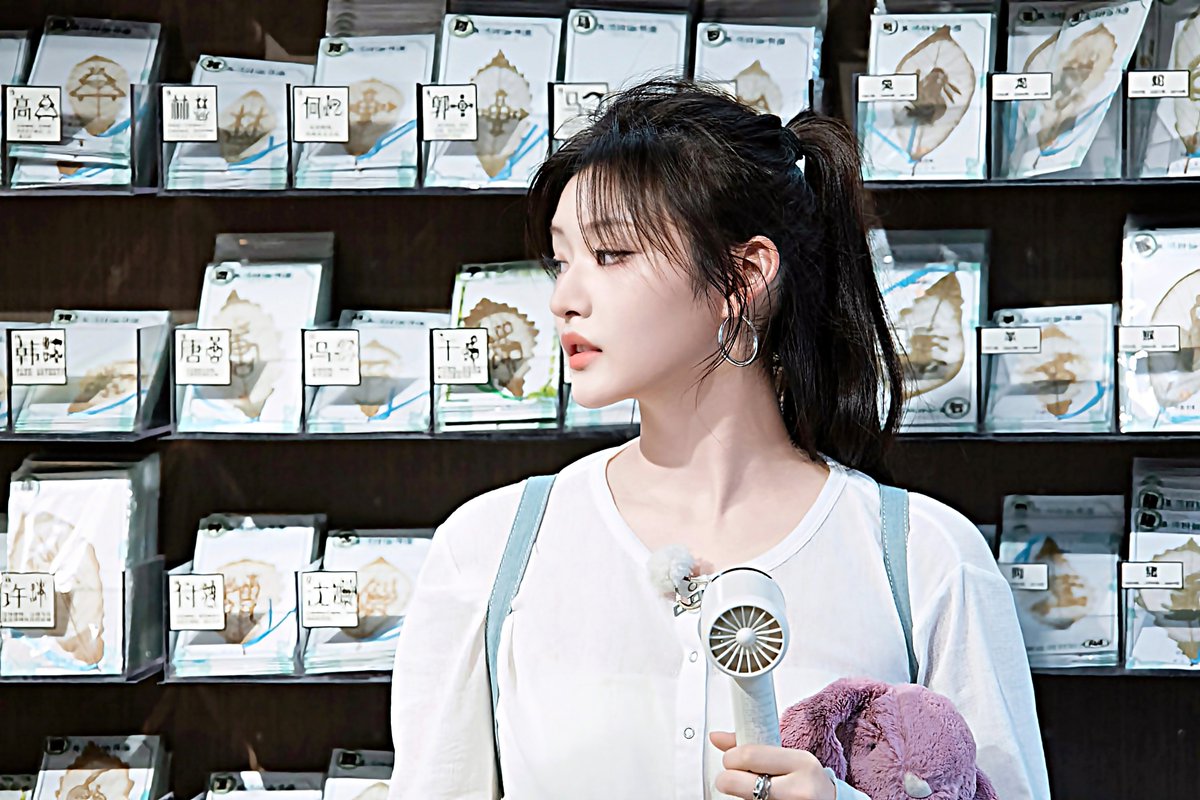 tweny5020's tweet photo. FIFTY TRIP 3 EP. 3 Behind
๐ฐ๐ฅ
#4k #FIFTYFIFTY #ํผํํฐํผํํฐ
#yewon #์์ #athena #์ํ
๋
#FIFTYTRIP3 #ํผํํฐํธ๋ฆฝ3
#Chongqing #์ถฉ์นญ #behind https://t.co/8JYwxT5haO