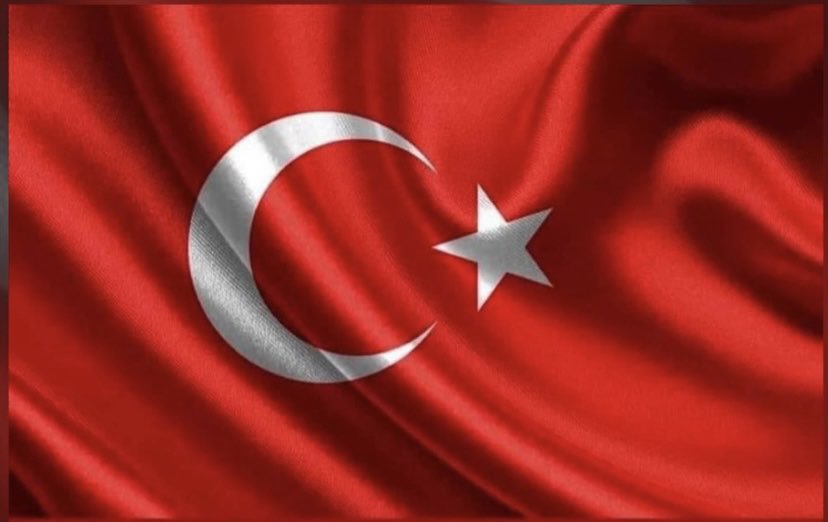Seninle övünürüm,senin gölgende hürüm. 🇹🇷🇹🇷🇹🇷#29Ekim