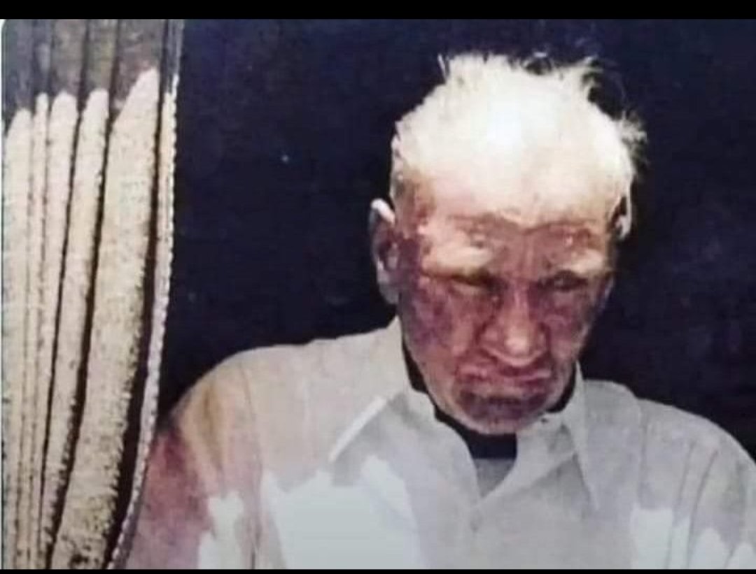 #29Ekim
İngilize vali olmaya hazırım diyen takı içip körkütük sarhoş olan atatuk dan,at arabalarına eşşek olmak isteyen sözde jön Türk denen yahudi sabatayist ler den, 
Yeri ğöğü yaratan Allah'a sığınırım