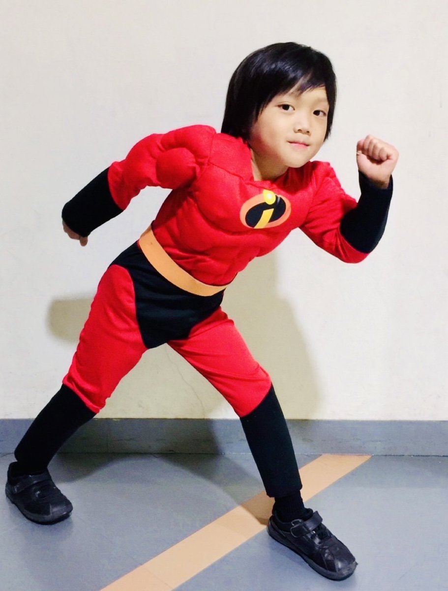 bmsg_trainee's tweet photo. ⸜ ✉️ #LETTER_FROM_TAICHI ✨ ⸝

皆さんこんにちは #TAICHI です！

10月も終わりますがもうすぐHalloweenですね！🎃👻

ハロウィンといえば仮装ですが、僕は小さいころは幼稚園や習い事でよく好きなキャラの仮装をしてTrick or Treat をしていました！🍬
去年は学校でも友達と仮装したのですが、みんななかなかリアルな仮装をしてて楽しかったな💭✨

TRAINEEがもし仮装するなら、僕は何が似合うと思いますか？☺

#BMSGTRAINEE
#BMSG