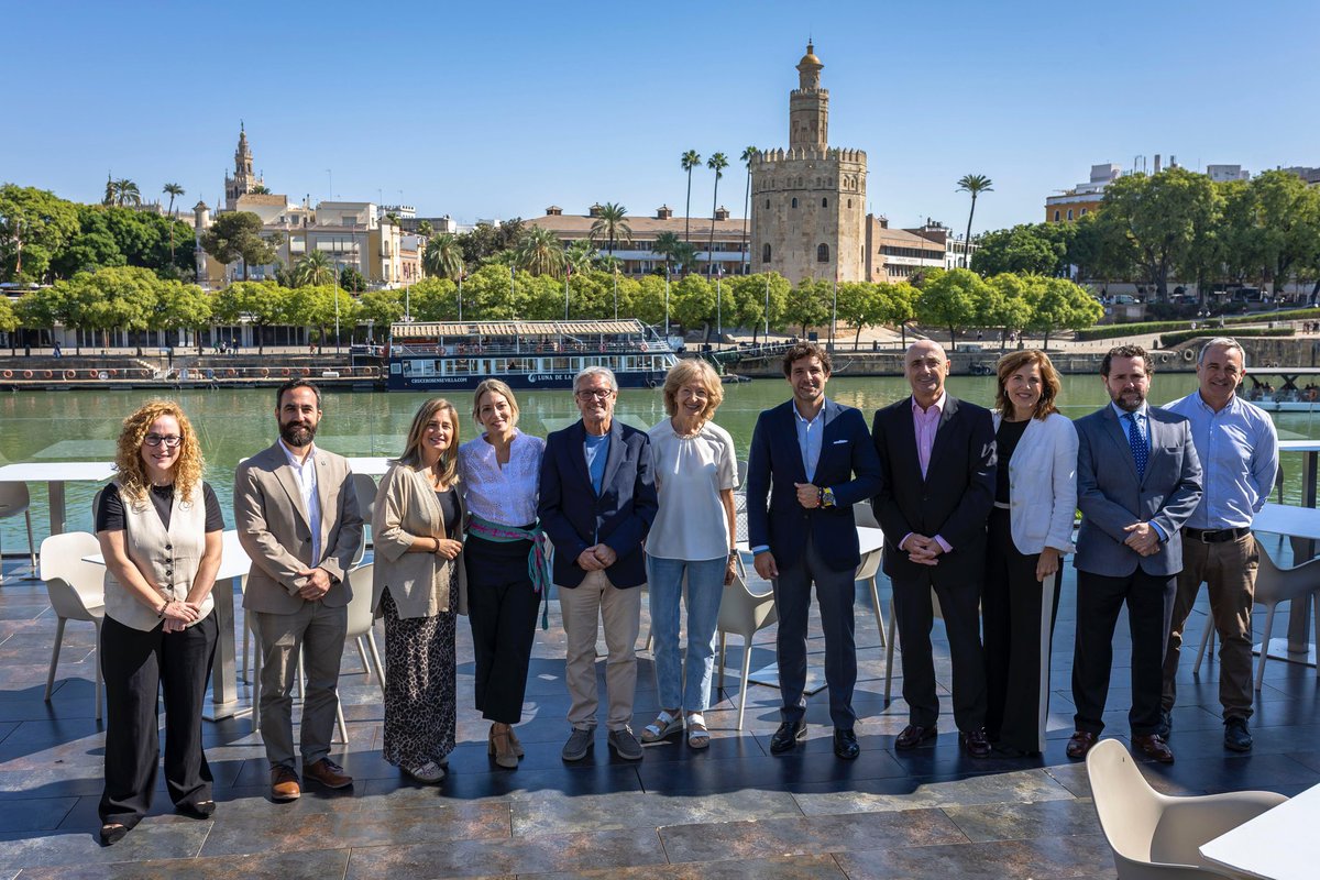 pgmahamud's tweet image. 🟩 @Mercados21: &quot;El 61% de la población andaluza mantiene como prioridad la lucha contra el cambio climático&quot;. 📑 Informe #FundaciónMoeve 🤝🏻 @RED2REDCons Observatorio de la #TransiciónJusta 📍#Sevilla. mercados21.es/sostenibilidad…