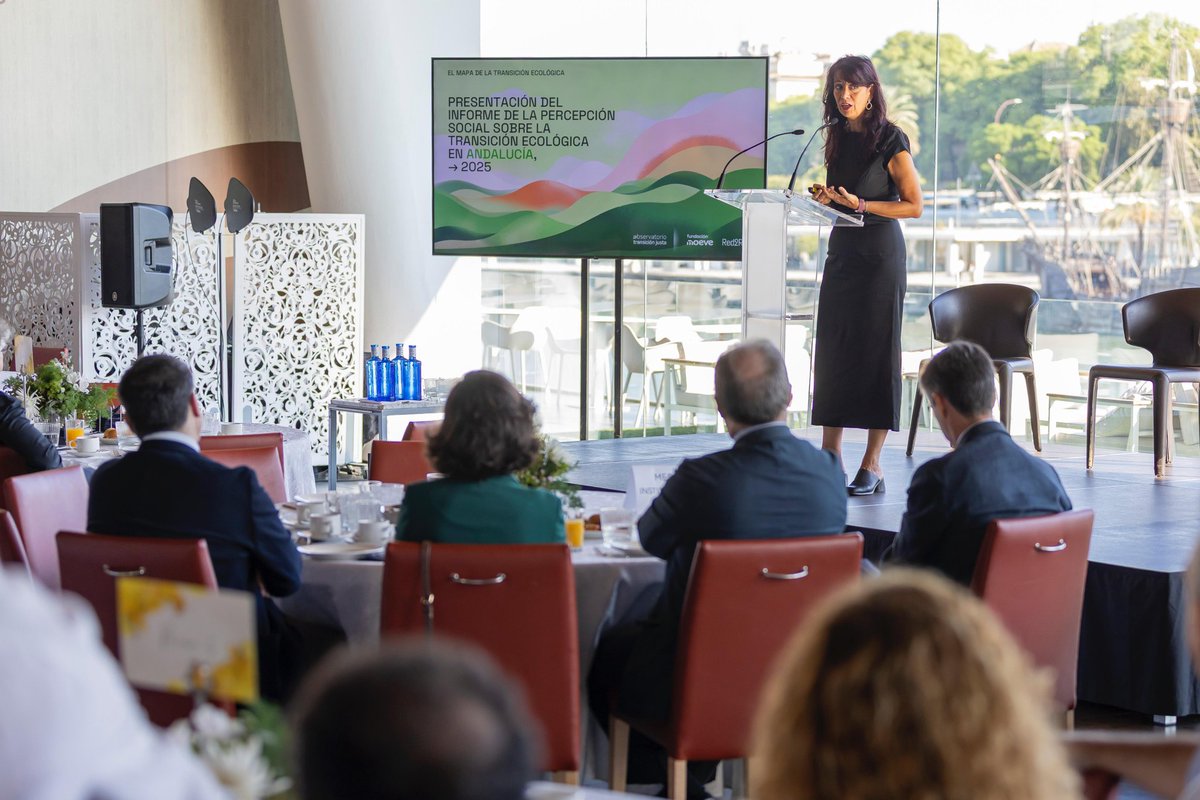 pgmahamud's tweet image. 🟩 @Mercados21: &quot;El 61% de la población andaluza mantiene como prioridad la lucha contra el cambio climático&quot;. 📑 Informe #FundaciónMoeve 🤝🏻 @RED2REDCons Observatorio de la #TransiciónJusta 📍#Sevilla. mercados21.es/sostenibilidad…