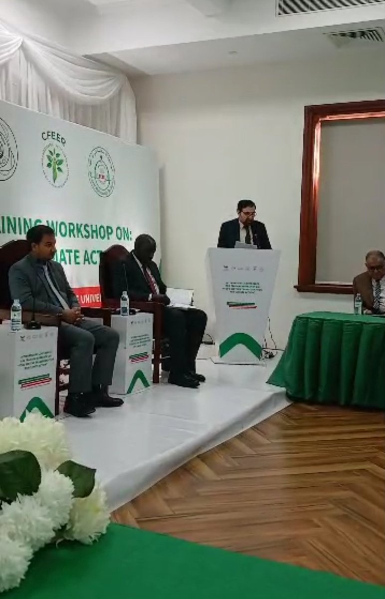 Honoured to participate in d opening session of intrnal conference hosted by Makerere University in 🇺🇬 aimed at security of food from farm to table. Special appreciation to <a href="/OIC_COMSTECH/">COMSTECH</a> , <a href="/ICESCO_En/">ICESCO</a> &amp; <a href="/GovUganda/">Government of Uganda</a> for d conference.
<a href="/ForeignOfficePk/">Ministry of Foreign Affairs - Pakistan</a> 
<a href="/PkPublicDiplo/">Public Diplomacy Pakistan</a>
<a href="/ProfNawangwe/">Barnabas Nawangwe</a>
