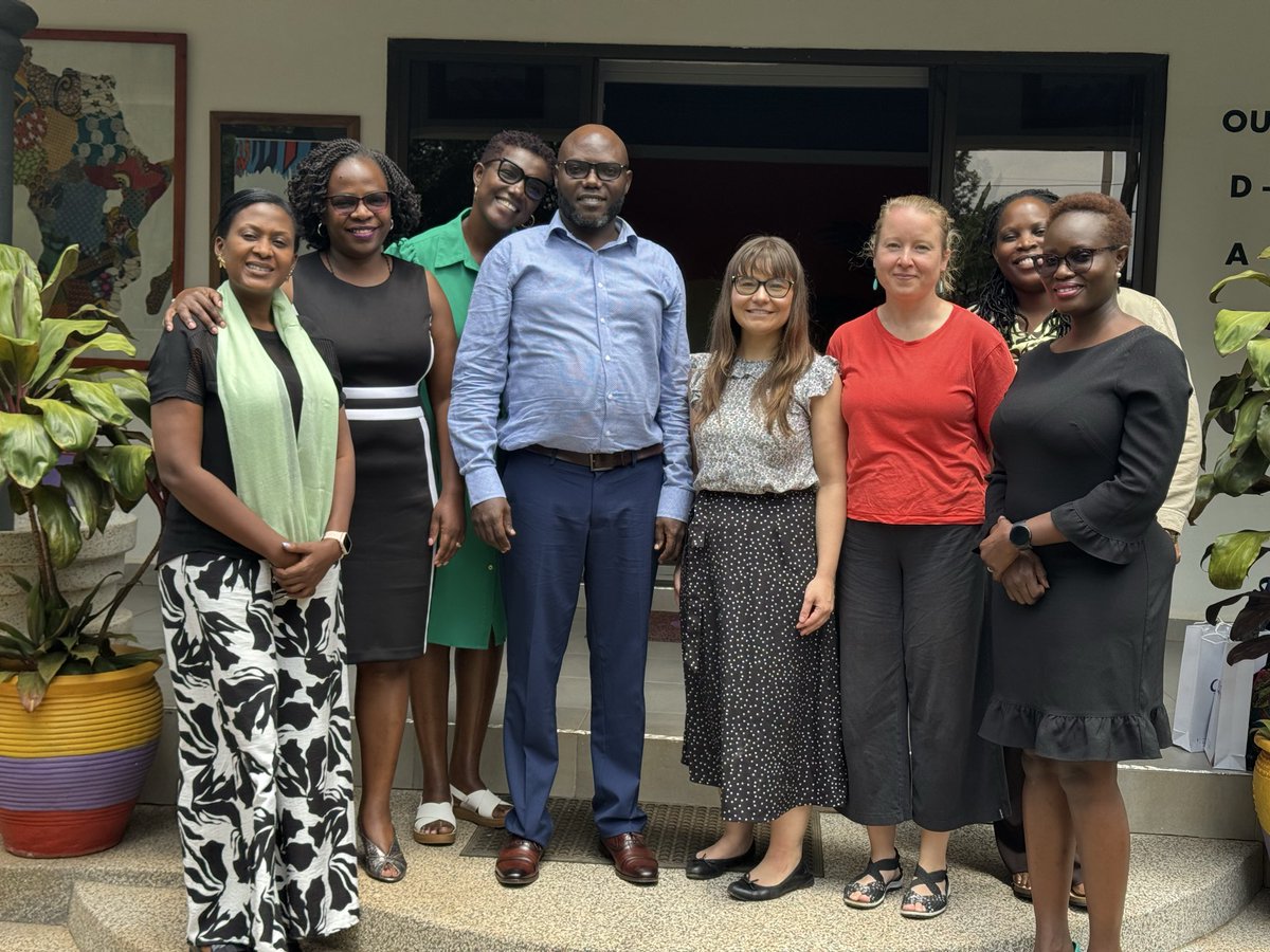 CivFund_'s tweet image. ✍🏾This week, partners from @KIOSFoundation connected with @CivFund_ we highlighted CivFund’s Corporate Accountability Fund as a model for agile, dignity-first support that keeps accountability close to the people it serves.

ℹ️ 🔗: civsourceafrica.com/corporate-acco…

#CivFund #Partnerships