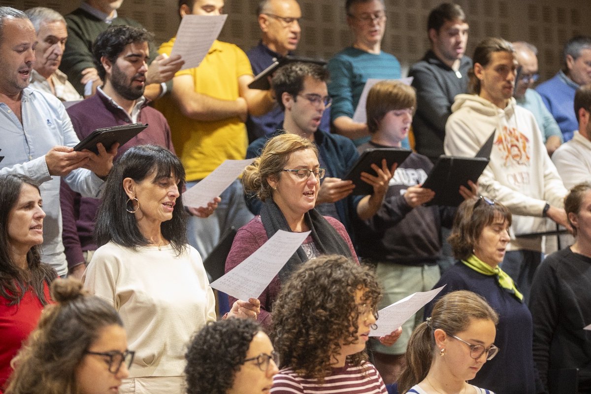 La alumna de Pedagogía de Musikene Intza Martín Egaña ha obtenido el X Premio Orfeón Donostiarra-Musikene por su Trabajo Fin de Grado, titulado ‘La presencia de canciones tradicionales vascas en las aulas de Lenguaje Musical de Gipuzkoa. Propuesta didáctica’.
<a href="/musikenet/">Musikene</a>