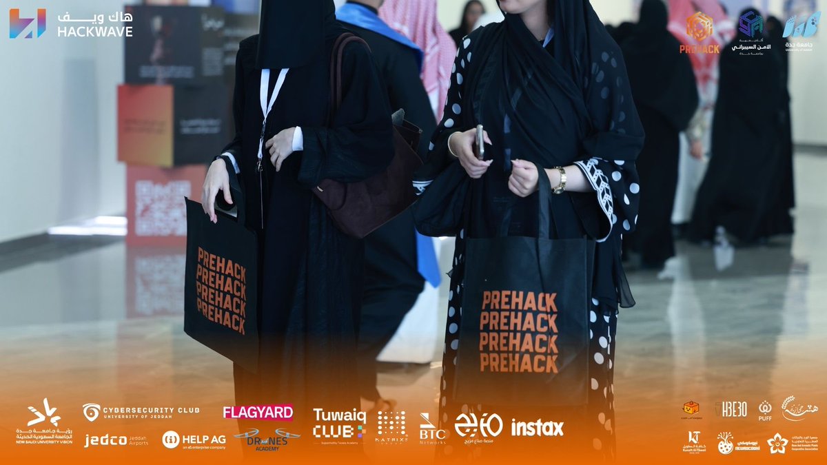 Pre_Hack1's tweet image. ضمن تواجد PreHack الفعال بمعرض ملتقى الأمن السيبراني HacWave25 يلتقي الزوار بقصصنا، مساراتنا وافكارنا ليتعرفون على الشركة التي تقود الموجة التقنية الجديدة

#جامعة_جدة   #CYCLUB_UJ #Hackwave25 #PreHack