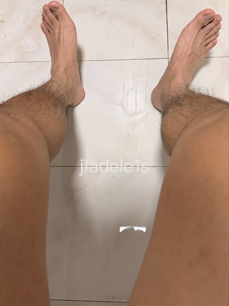 哪只狗想舔的来找你爹报道 #傻逼 #贱狗 #ATM #贱蛆 #dom #上贡 #压榨 #雄臭