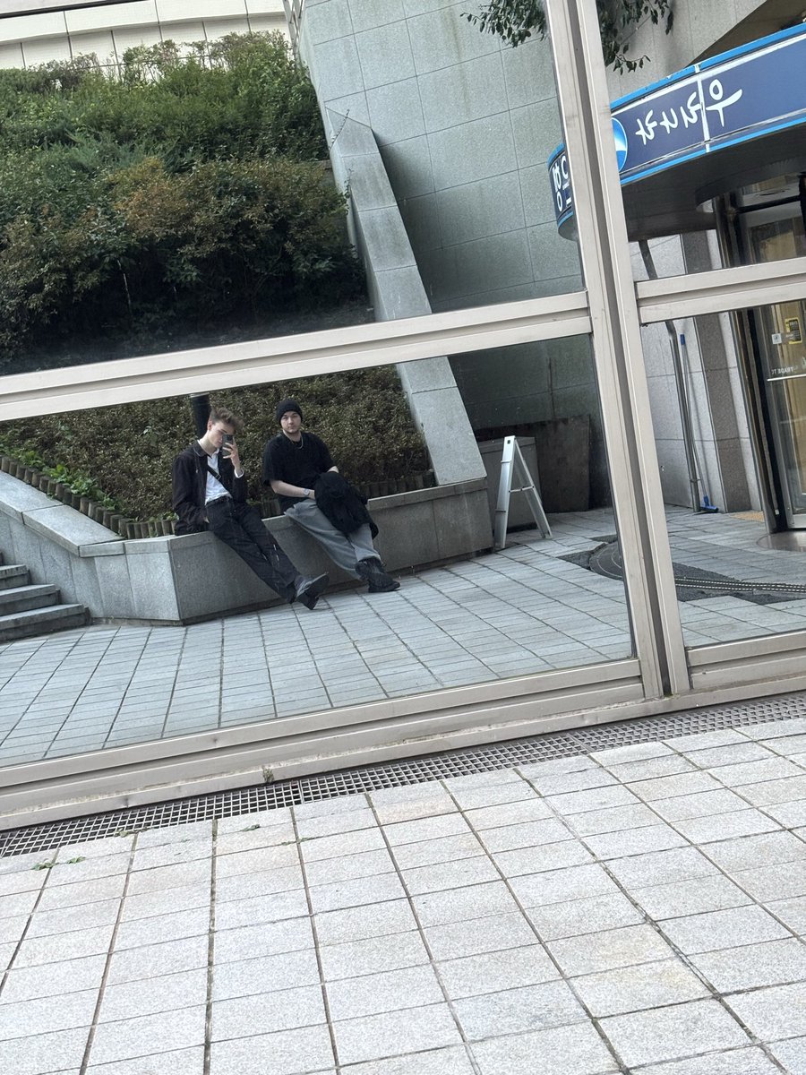 .<a href="/jokaaeuw/">Jordan 🇰🇷</a> Korea Arc. 2025