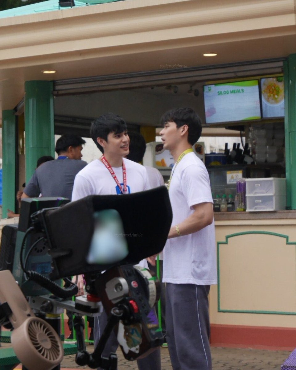 wilbert4bea's tweet photo. Sevi: "Nakakatakot ka, Kino. Baka hanggang kabaong ay sumama ka pa rin kay Via."

Arkin: "Pwede raw ba 'yun? Dalawa sa isang kabaong?"

Sevi: "Pwede naman, basta nakatagilid kayong dalawa."

Arkin: "Pwede naka-back hug?"

Anong episode kaya to lalabas? 🤣 https://t.co/wSwWVQWh1a