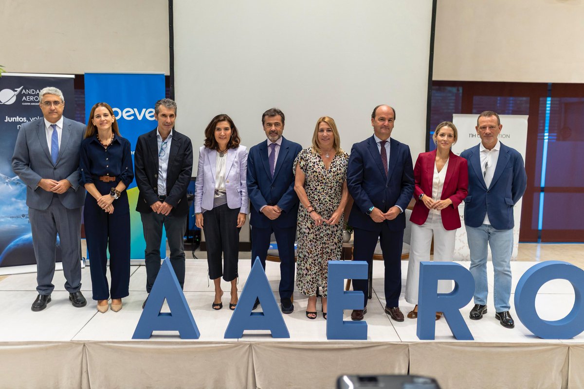 pgmahamud's tweet image. ✈️ ¿Con cuánto #SAF vuelan ya hoy los aviones en los que viajamos? 🤓 🌿 Jornada #FlyingGreen de @AndAerospace 🤝🏻 @MoeveGlobal, con el respaldo de @EmpleoJunta @IndustriaAnd @trade_andalucia @CEAes_ 👏🏻.
#Descarbonización #PositiveMotion
andaluciaaerospace.com/moeve-y-andalu…