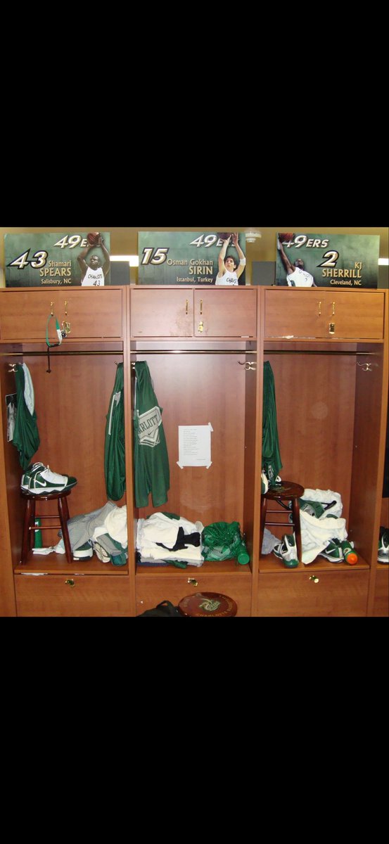 Amerika’da NCAA’de oynarken dolabımda hep bu yazı vardı:
“Küçük, zayıf, araçsız, hiçe sayarak…
Bundan sonra da sana büyük derlerse, gülüp geçeceksin.”

Ne zaman zorlandım, bu söz bana güç verdi.
Çünkü bu, Atamıza olan yegane borcumuz! 🇹🇷

#29Ekim #CumhuriyetBayramı #Atatürk