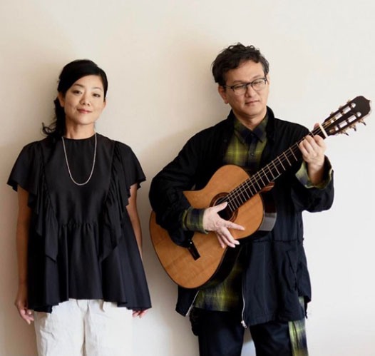 【BOSSA AOYAMA 2025】
アーティスト情報
naomi &amp; goro

透き通るように美しい、天使の歌声をもつ布施尚美と、作曲家／ギタリストの伊藤ゴローによるボサノヴァ・デュオ。コードと言葉の響きを大切した演奏に癒されてみませんか

bossa-aoyama.jp
#BOSSAAOYAMA