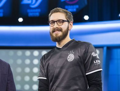 Monsieur Yordle 📊 tweet media