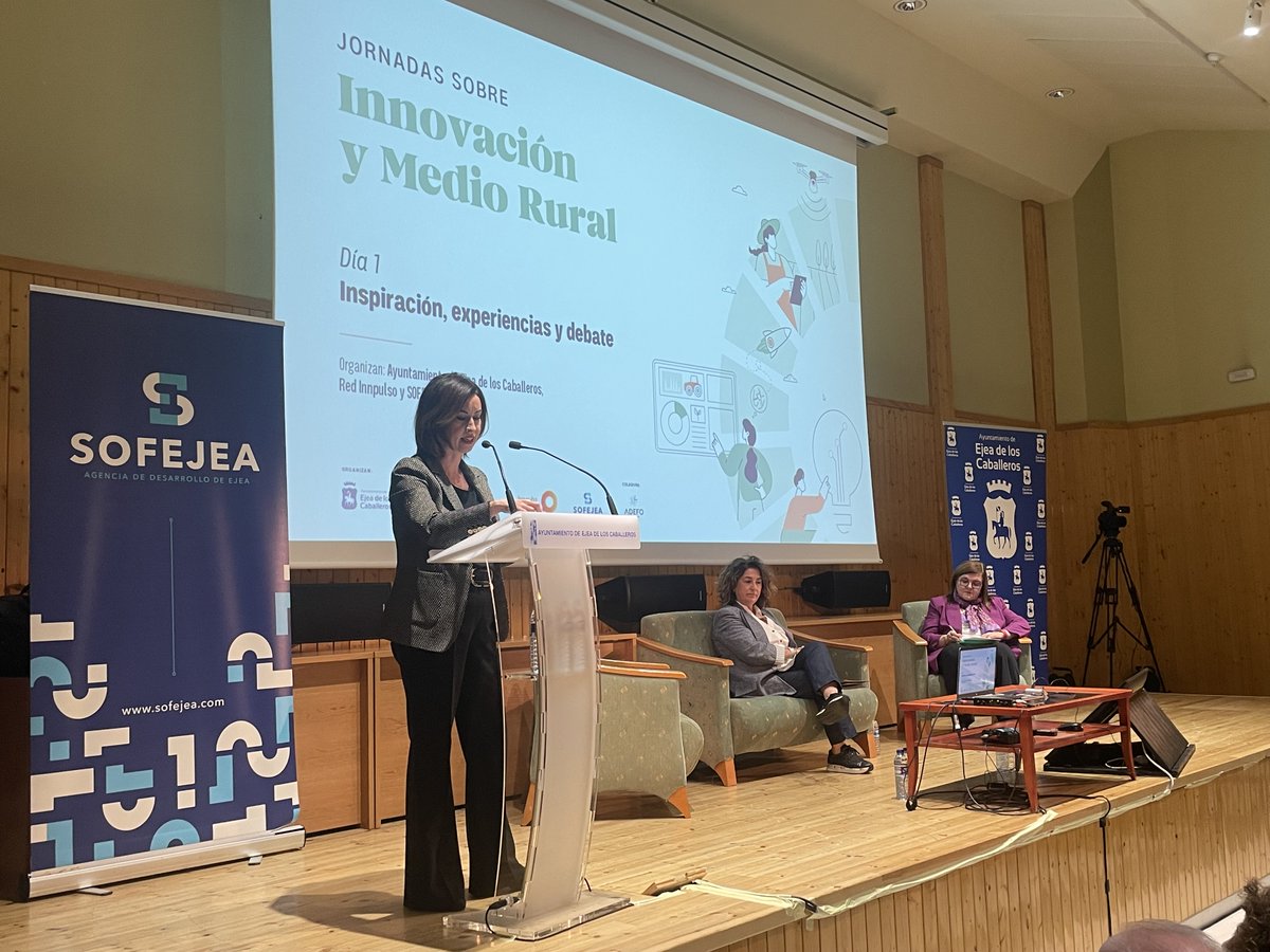 🟠 ¡Ya estamos en Ejea de los Caballeros para celebrar las jornadas sobre Innovación y Medio Rural!

Reflexionaremos sobre la innovación como palanca para la sostenibilidad del desarrollo del medio rural.

🗣️ Inaugura la jornada la alcaldesa del municipio, Teresa Ladrero.