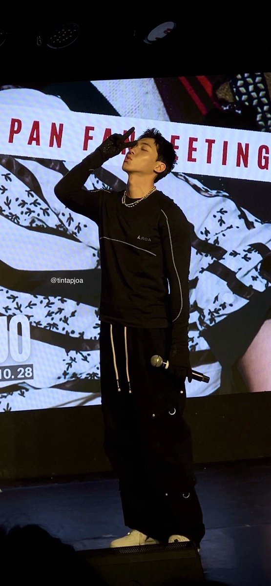 tintapjoa's tweet photo. ᴄʜᴀɴɢᴊᴏ ꜰᴀɴᴍᴇᴇᴛɪɴɢ ɪɴ ᴊᴀᴘᴀɴ
' 𝐂𝐇𝐀𝐍𝐆𝐉𝐎 '
#창조 #CHANGJO #틴탑 #TEENTOP #최종현 
@changjoofficial 

예쁜 포즈 많이 해주는 창조의 포토타임~✨ https://t.co/3rq8XxCeow
