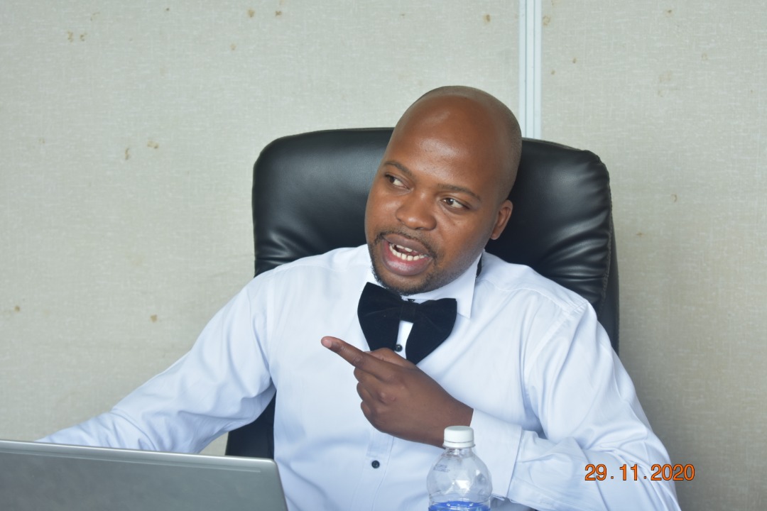 I know mhanza haisekwi l, asi yandaona nhasi muridzi wayo ndiye atanga kuseka 😂😂😂