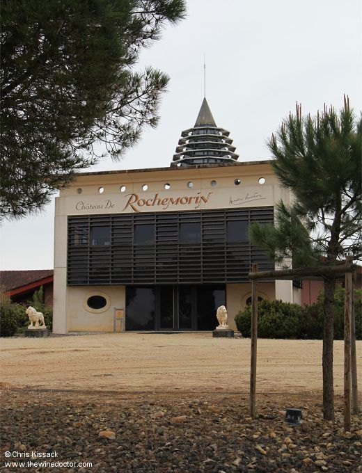 chriswinedoctor's tweet image. Read my latest new Bordeaux profile, of Château de Rochemorin, in Pessac-Léognan.
buff.ly/tK13YH8
[subs only]
#rochemorin #chateauderochemorin #pessacleognan #graves #andrelurton #vignoblesandrelurton #jacqueslurton #bordeaux #wine